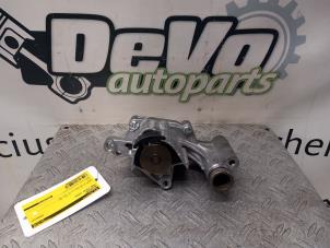 Gebruikte Waterpomp Ford Focus 4 1.0 Ti-VCT EcoBoost 12V 125 Prijs € 90,75 Inclusief btw aangeboden door DeVo Autoparts