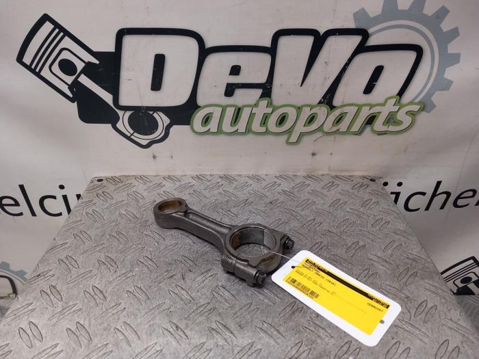 Gebruikte Drijfstang Renault Trafic (1FL/2FL/3FL/4FL) 1.6 dCi 140 Twin Turbo Prijs € 36,30 Inclusief btw aangeboden door DeVo Autoparts
