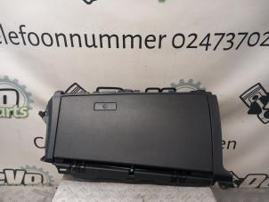 Gebruikte Dashboardkastje Toyota C-HR (X1,X5) 1.8 16V Hybrid Prijs € 78,65 Inclusief btw aangeboden door DeVo Autoparts