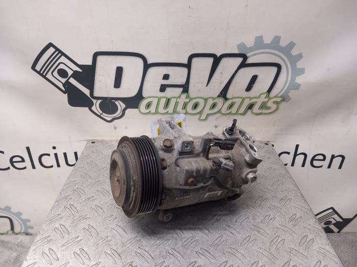 Gebruikte Aircopomp Renault Captur I (2R) 1.3 TCE 150 16V Prijs € 181,50 Inclusief btw aangeboden door DeVo Autoparts