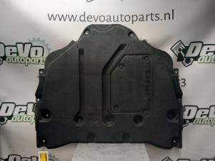 Gebruikte Motor Beschermplaat Toyota Yaris Cross (PB1/PJ1) 1.5 12V Prijs € 121,00 Inclusief btw aangeboden door DeVo Autoparts