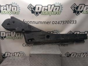 Gebruikte Bodem beschermplaat Toyota RAV4 (A5) 2.5 16V Prijs € 60,50 Inclusief btw aangeboden door DeVo Autoparts