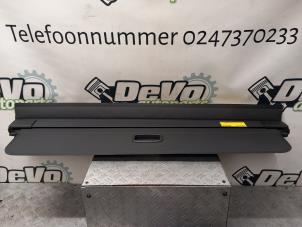 Gebruikte Dekzeil Bagageruimte Ford Kuga II (DM2) 1.5 EcoBoost 16V 182 Prijs € 175,45 Inclusief btw aangeboden door DeVo Autoparts