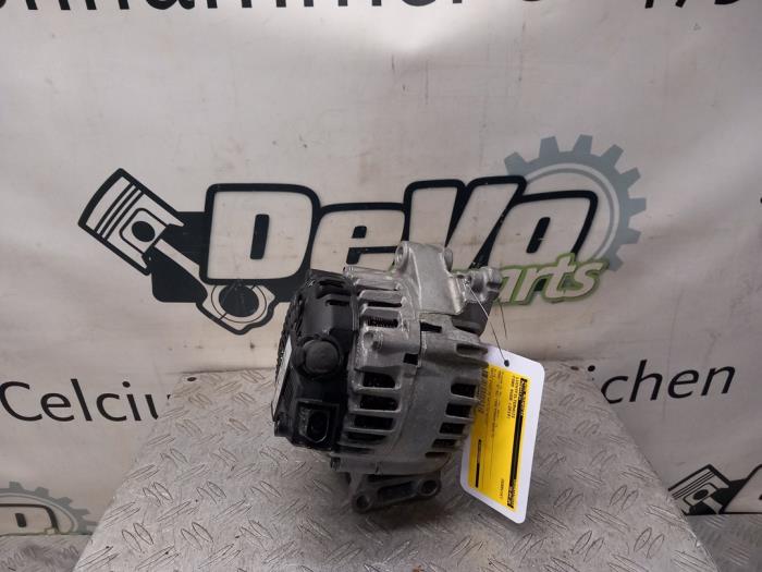 Gebruikte Dynamo Ford Kuga II (DM2) 1.5 EcoBoost 16V 182 Prijs € 60,50 Inclusief btw aangeboden door DeVo Autoparts