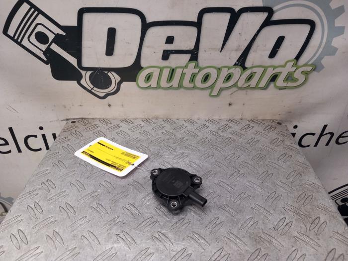 Nokkenas Sensor Mercedes A (W176), 2012 / 2018 1.6 A-180 16V, Hatchback, Benzine, 1.595cc, 90kW (122pk), FWD, M270910, 2012-09 / 2018-05, 176.042 (Gebruikt)