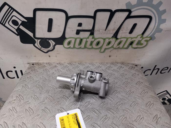 Gebruikte Hoofdremcilinder Volkswagen Golf VII (AUA) 1.4 GTE 16V Prijs € 42,35 Inclusief btw aangeboden door DeVo Autoparts