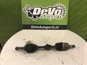 Gebruikte Homokineetas links-voor Mazda 323 Fastbreak (BJ14) 2.0 DiTD 16V Prijs op aanvraag aangeboden door DeVo Autoparts