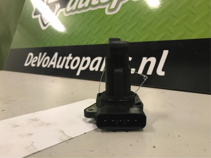 Gebruikte Luchtmassameter Mazda 323 Fastbreak (BJ14) 2.0 DiTD 16V Prijs op aanvraag aangeboden door DeVo Autoparts