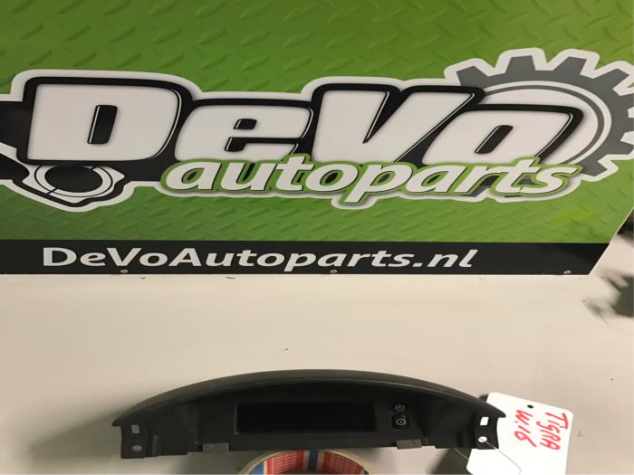 Gebruikte Boordcomputer Opel Tigra Twin Top 1.4 16V Prijs op aanvraag aangeboden door DeVo Autoparts