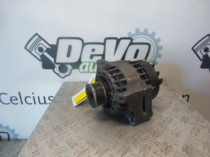 Gebruikte Alternator Suzuki SX4 (EY/GY) Prijs € 60,50 Inclusief btw aangeboden door DeVo Autoparts