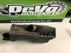 Gebruikte Luchtfilterhuis Opel Zafira (M75) 1.7 CDTi 16V Prijs op aanvraag aangeboden door DeVo Autoparts