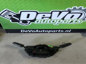 Gebruikte Stuurkolomschakelaar Opel Corsa D 1.4 16V Twinport Prijs op aanvraag aangeboden door DeVo Autoparts