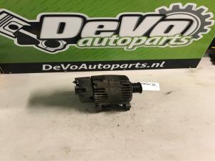 Gebruikte Dynamo Volkswagen Golf Plus (5M1/1KP) 1.6 FSI 16V Prijs op aanvraag aangeboden door DeVo Autoparts