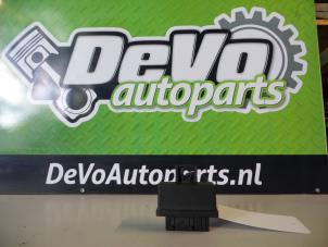 Gebruikte Voorgloei Relais Citroen C4 Berline (LC) 2.0 HDi 16V 138 Prijs op aanvraag aangeboden door DeVo Autoparts