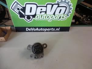 Gebruikte Motorsteun Ford Mondeo III 2.0 TDCi 115 16V Euro IV Prijs op aanvraag aangeboden door DeVo Autoparts