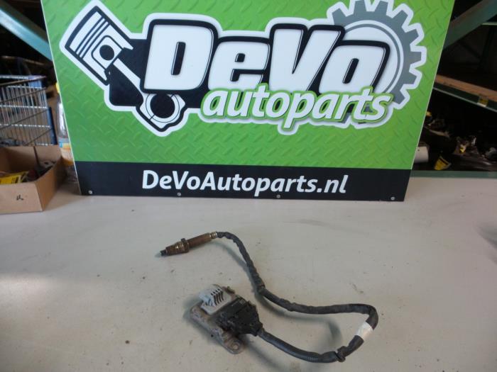 Gebruikte Lambda Sonde Peugeot 308 SW (L4/L9/LC/LJ/LR) 1.6 BlueHDi 120 Prijs op aanvraag aangeboden door DeVo Autoparts