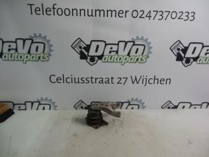 Gebruikte Motorsteun Volkswagen Polo IV (9N1/2/3) 1.4 TDI 75 Prijs op aanvraag aangeboden door DeVo Autoparts