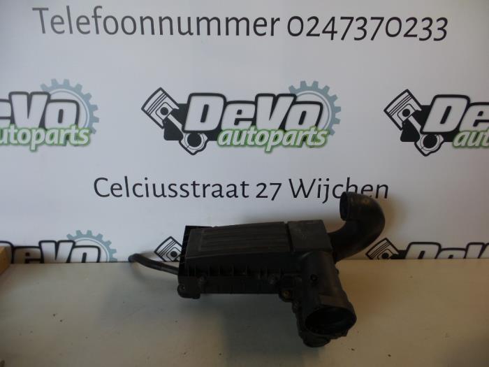 Gebruikte Luchtfilterhuis Seat Leon (1P1) 2.0 TDI 16V FR Prijs op aanvraag aangeboden door DeVo Autoparts