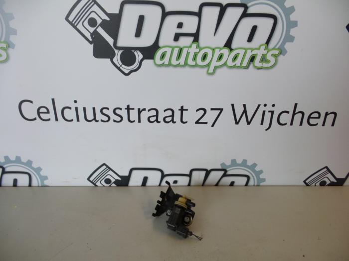 Gebruikte Vacuumpomp (Diesel) Seat Leon (1P1) 2.0 TDI 16V FR Prijs op aanvraag aangeboden door DeVo Autoparts