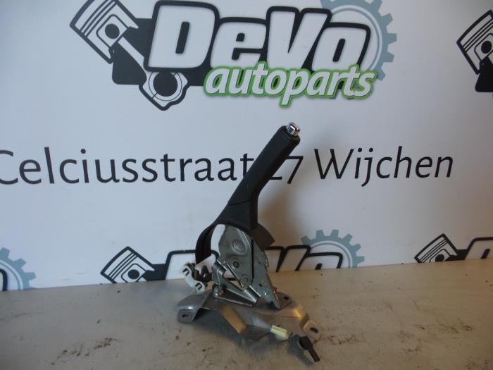 Gebruikte Handrem Mechaniek Toyota Yaris III (P13) 1.5 16V Hybrid Prijs op aanvraag aangeboden door DeVo Autoparts