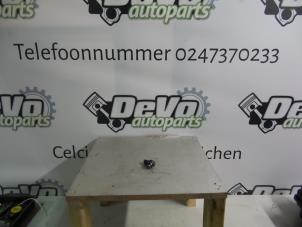 Gebruikte Sensor PDC Opel Meriva Mk.II 1.4 Turbo 16V Ecotec Prijs op aanvraag aangeboden door DeVo Autoparts