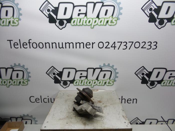Gebruikte Motorrubber Kia Cee'd Sporty Wagon (EDF) 1.6 CRDi 115 16V Prijs op aanvraag aangeboden door DeVo Autoparts