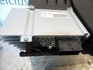 Gebruikte Radio versterker Citroen DS3 (SA) 1.6 HDiF 16V Prijs op aanvraag aangeboden door DeVo Autoparts