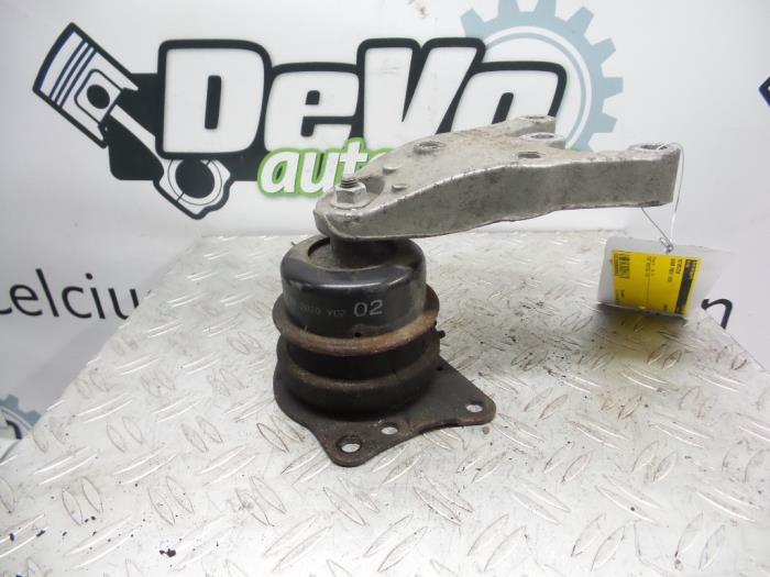 Gebruikte Motorsteun Skoda Fabia II (5J) 1.2i Prijs op aanvraag aangeboden door DeVo Autoparts