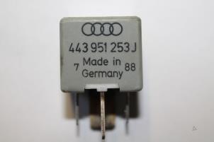 Gebruikte Relais Audi 80 Prijs € 5,00 Margeregeling aangeboden door Autoparts Veghel