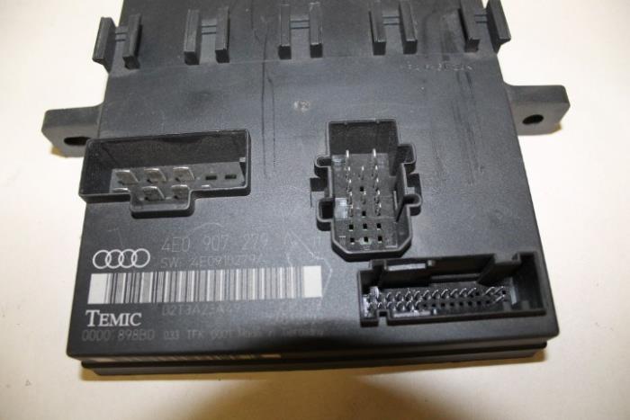 Computer Body Control van een Audi A8