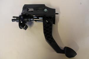 Gebruikte Koppelingspedaal Audi A2 Prijs € 35,00 Margeregeling aangeboden door Donkers VAG Parts