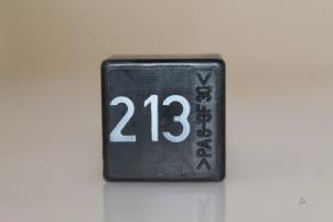 Gebruikte Relais Audi 80 Prijs € 5,00 Margeregeling aangeboden door Autoparts Veghel