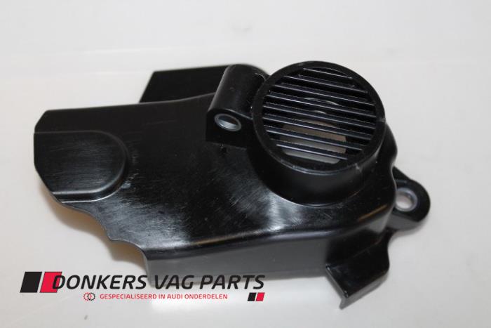 Gebruikte Distributiedeksel Audi Q5 (8RB) 2.0 TFSI 16V Hybrid Quattro Prijs € 20,00 Inclusief btw aangeboden door Donkers VAG Parts