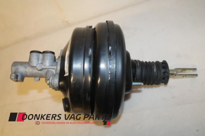 Gebruikte Rembekrachtiger Audi A8 (D2) 3.3 TDI 32V Quattro Prijs € 45,00 Margeregeling aangeboden door Donkers VAG Parts