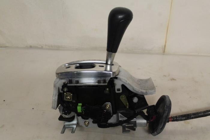 Schakelmechaniek van een Audi A8 (D2) 3.3 TDI 32V Quattro 2000