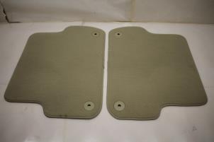 Nieuwe Matten Set Audi A4 Prijs € 15,00 Inclusief btw aangeboden door Donkers VAG Parts