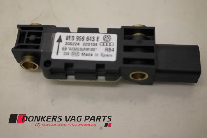 Gebruikte Airbag Sensor Audi A6 Avant (C5) 2.5 TDI V6 24V Prijs € 10,00 Margeregeling aangeboden door Donkers VAG Parts