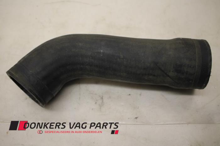 Gebruikte Intercooler Slang Audi S4 Avant (B5) 2.7 V6 30V Turbo Prijs € 25,00 Margeregeling aangeboden door Donkers VAG Parts