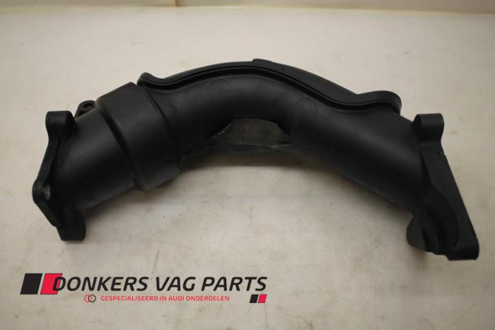 Gebruikte Intercooler Buis Audi A8 (D3) 4.0 TDI V8 32V Lang Quattro Prijs € 50,00 Margeregeling aangeboden door Donkers VAG Parts
