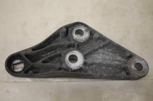 Gebruikte Motorrubber Audi S6 Avant (C5) S6 4.2 40V Prijs € 10,00 Margeregeling aangeboden door Donkers VAG Parts