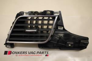 Gebruikte Luchtrooster Dashboard Audi S8 Prijs € 30,00 Inclusief btw aangeboden door Donkers VAG Parts
