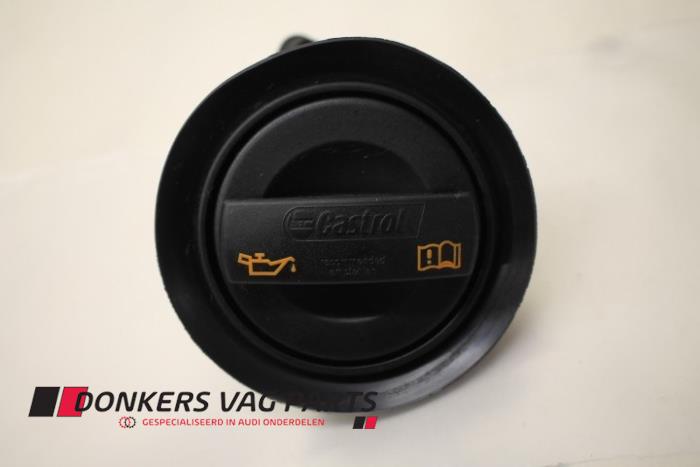 Gebruikte Oliedop Audi S8 (D4) 4.0 V8 TFSI 32V Prijs € 25,00 Inclusief btw aangeboden door Donkers VAG Parts