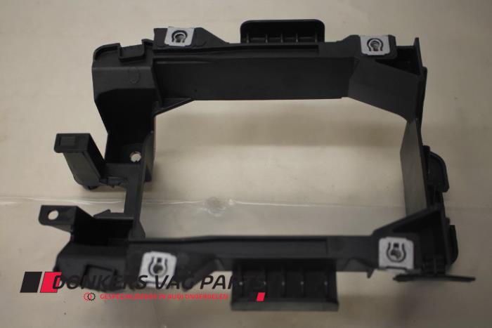 Gebruikte Diversen Audi A3 Limousine (8VS/8VM) 2.0 TFSI 16V Prijs € 8,00 Inclusief btw aangeboden door Donkers VAG Parts