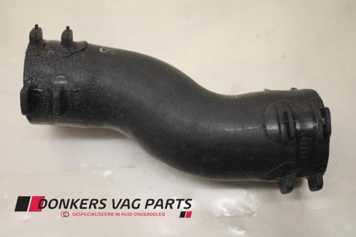 Gebruikte Intercooler Slang Audi A6 (C6) 3.0 TDI V6 24V Quattro Prijs € 15,00 Margeregeling aangeboden door Donkers VAG Parts