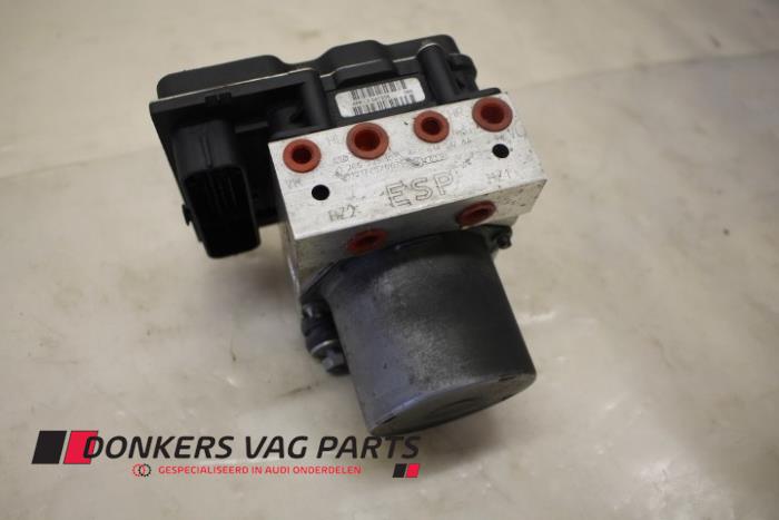 Gebruikte ABS Pomp Audi A6 Avant (C6) 3.0 TDI V6 24V Quattro Prijs € 125,00 Margeregeling aangeboden door Donkers VAG Parts