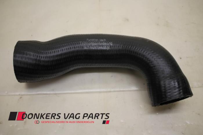 Gebruikte Intercooler Slang Audi RS 6 Avant (C6) RS6 5.0 V10 40V TFSI Prijs € 50,00 Margeregeling aangeboden door Donkers VAG Parts