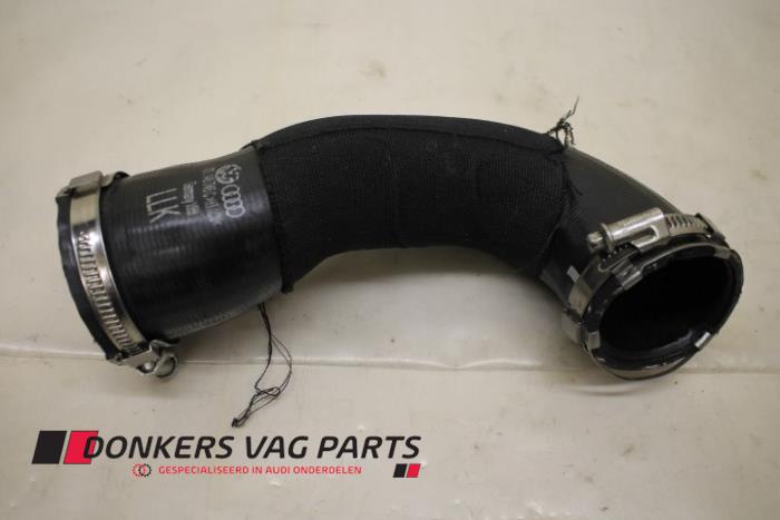 Gebruikte Intercooler Slang Audi RS 6 Avant (C6) RS6 5.0 V10 40V TFSI Prijs € 50,00 Margeregeling aangeboden door Donkers VAG Parts