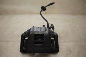 Gebruikte Remklauw (Tang) rechts-voor Audi Allroad (C5) 2.5 V6 TDI 24V Prijs € 20,00 Margeregeling aangeboden door Donkers VAG Parts