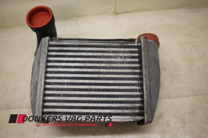 Gebruikte Intercooler Audi RS 6 Avant (C5) RS6 4.2 V8 40V Biturbo Prijs € 75,00 Margeregeling aangeboden door Donkers VAG Parts