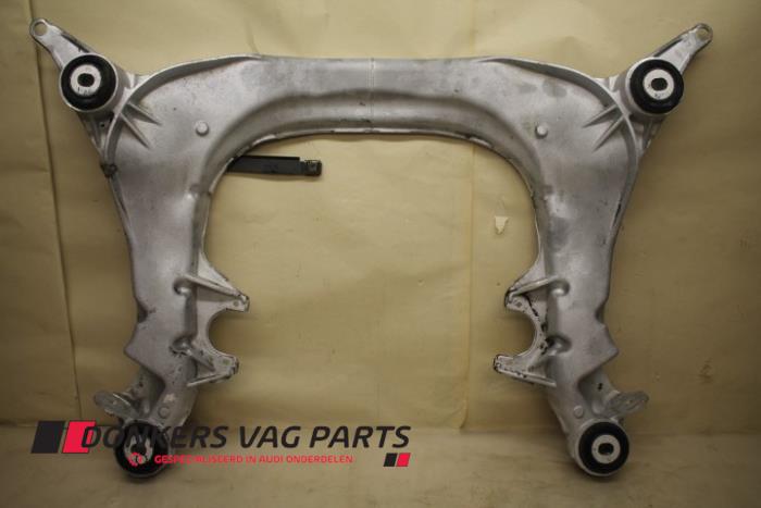 Gebruikte Subframe Audi RS 6 Avant (C5) RS6 4.2 V8 40V Biturbo Prijs € 250,00 Margeregeling aangeboden door Donkers VAG Parts
